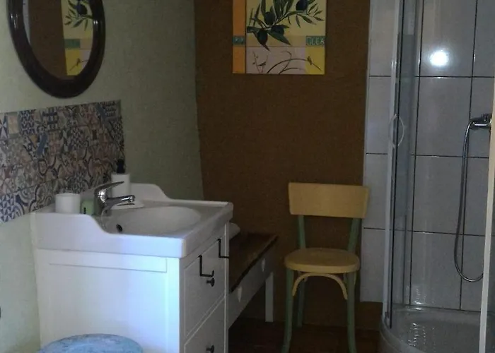 Plumes D'art 3* Cerizols